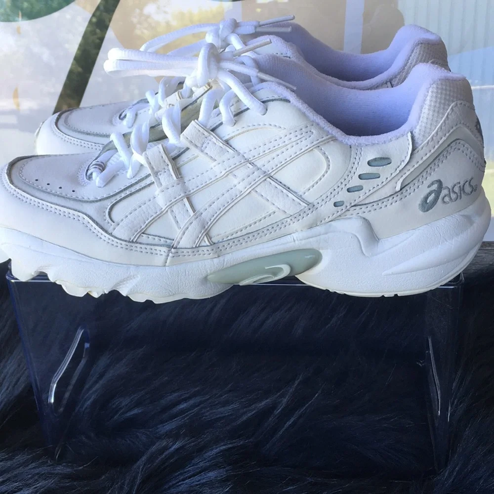 Women’s ASICS - Picture 5 of 12